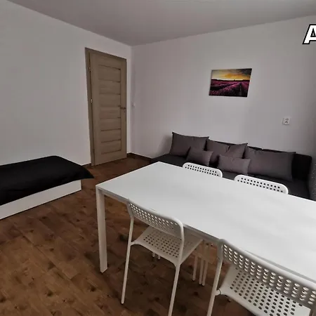 Dm Kościelna 54