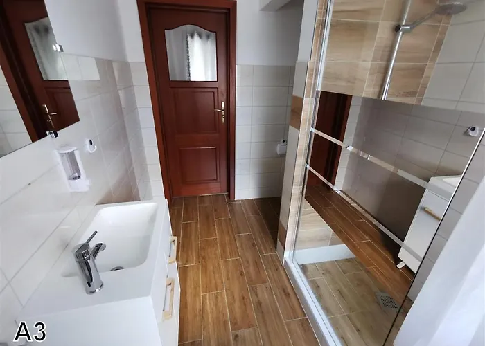 Dm Koscielna 54 * ميلنو